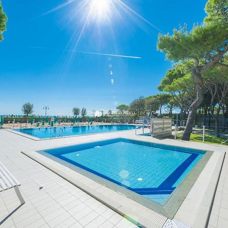 Park Residence Immobiliare Pacella Lido di Jesolo Exterior foto